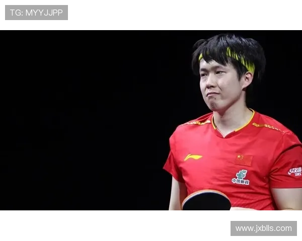 王楚钦无缘决赛虽遗憾仍携坚定步伐踏上追梦之路继续向前